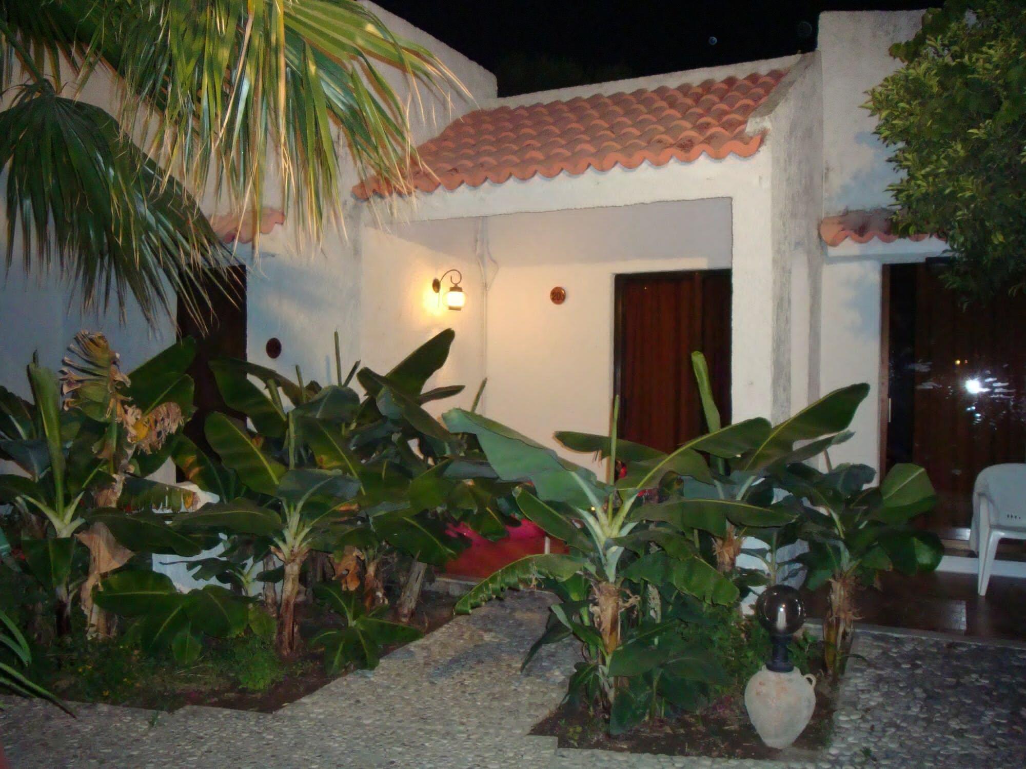 Hotel Oasis Rhodes 3*